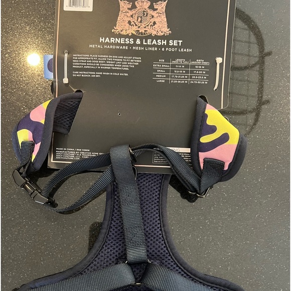 Juicy Couture Harness and Leash Set, Size Large, Color Camouflage. - Picture 2 of 3